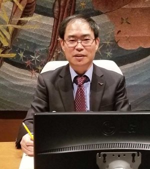 장동철 ICAO 항행위원 "항공 국제기준 만들어 하늘길 안전 지키죠" [fn이사람]