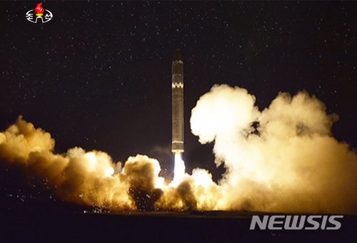 北, 동창리 시험 이어 "더 잃을 것 없다" 배수진…ICBM 도발하나