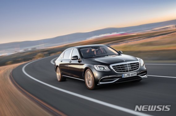 [서울=뉴시스]메르세데스 마이바흐 S클래스