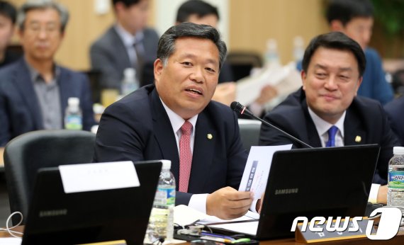 김종회 무소속 국회의원./뉴스1