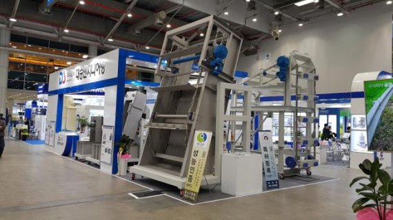 (주)대승엔지니어링이 성능인증한 주력 제품들을 전시하고 있다.