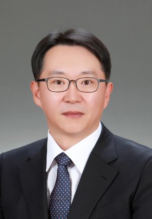 "소규모 자영업자 세무조사 1년 더 연장" 국세청장, 부산 자갈치시장 방문