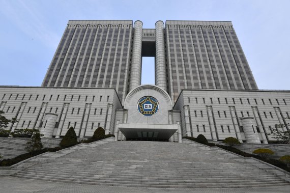 서울중앙지방법원이 이달 초 서초구 ㄴ성형외과 원장 곽모씨 항소를 기각하고 벌금 400만원을 선고했다. 사진=서동일 기자