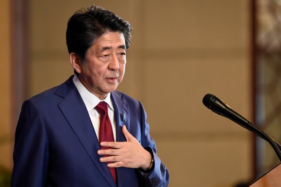 지난해 12월 24일 한중일 정상회담 당시 아베 신조 일본 총리. 로이터 뉴스1