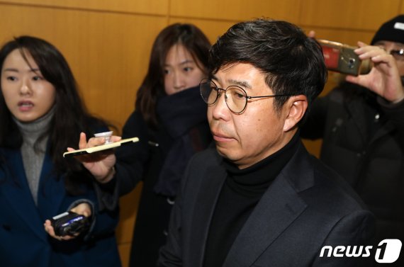 검찰 '靑 선거개입 의혹' 백원우 전 민정비서관 소환(종합)