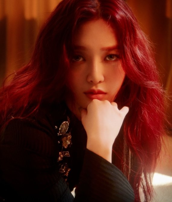 [서울=뉴시스] 이재훈 기자 = AOA 찬미. (사진 = FNC엔터테인먼트 제공) 2019.12.27. realpaper7@newsis.com