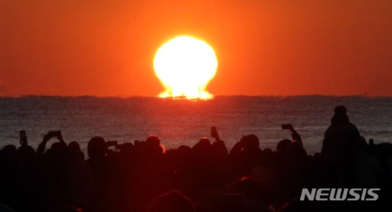 새해 동해안 일출 올핸 못봐요.. 유투브로만 감상하세요