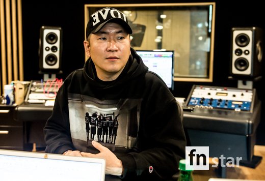 [fn★송라이터②] 엑소&middot;레드벨벳&middot;워너원까지…프로듀서 라이언 전 “이번엔 신인 걸그룹”