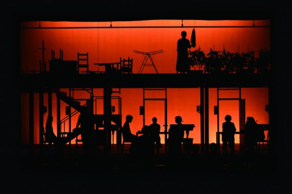 [서울=뉴시스] 로드킬인더씨어터. (사진 = 세종문화회관 제공) 2020.01.06. realpaper7@newsis.com