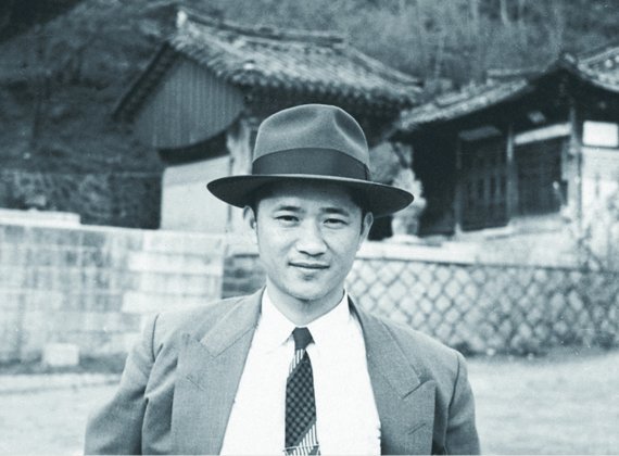서성환 선대 회장 젊은시절.© 뉴스1