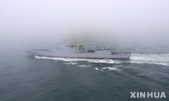 中해군 1만톤급 최신 구축함에 탑재된 미사일 수가 무려