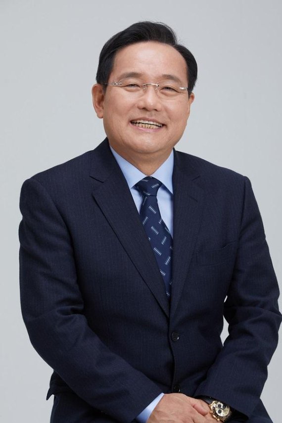 서울시 체육회장 박원하, 양회종 2파전