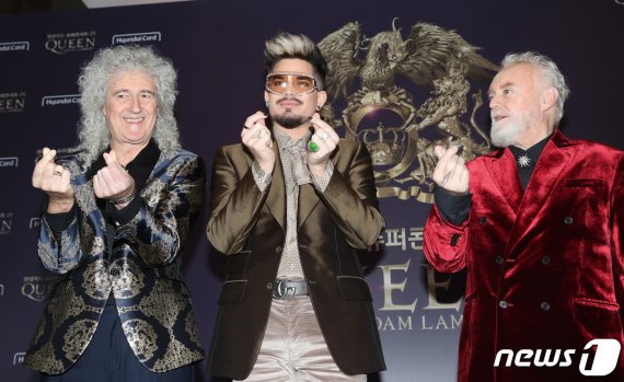 영국의 전설적 밴드 퀸(QUEEN)의 브라이언 메이(Brian May), 아담 램버트(Adam Lambert), 로저 테일러(Roger Meddows Taylor)가 16일 오후 서울 여의도 콘래드호텔에서 열린 내한 기자간담회에 참석해 포즈를 취하고 있다. 2020.1.16/뉴스1 © News1 권현진 기자 /사진=뉴스1