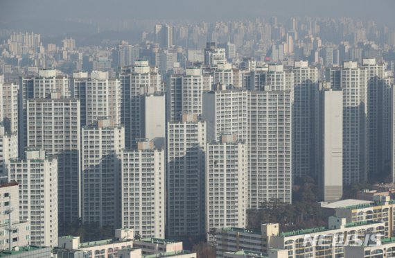 정부가 세운 ‘9억’ 허들, 집값 기준 되나