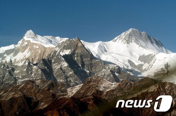 히말라야 눈사태 실종 교사들 가족, 네팔 현장으로 출발