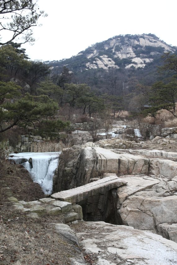 아파트 철거후 겸재 정선의 화첩에 담긴 조선후기 모습으로 돌아온 서울 종로구 수성동계곡