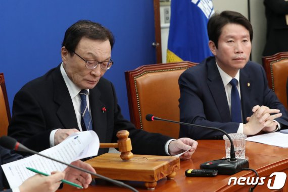 민주당 "12만 경찰은 거대 권력기관…경찰개혁 한국당 동참"(종합)