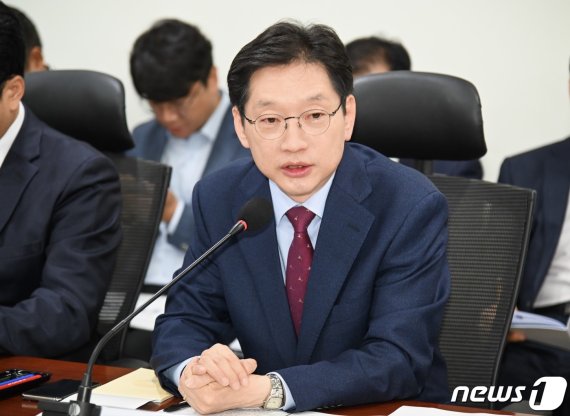 '댓글조작 혐의' 김경수 2심 선고 또 연기…판단신중 추측(종합)