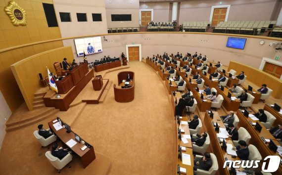 대전시의회가 21일 제247회 임시회 2차 본회의를 하고 있다. © News1