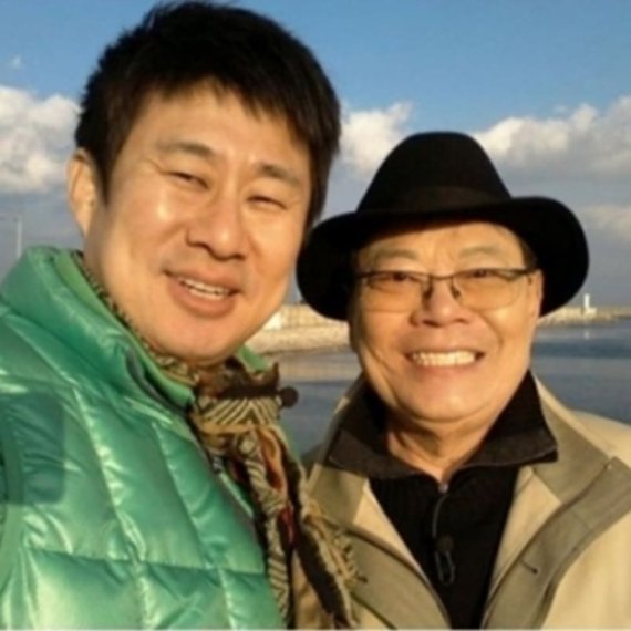 [서울=뉴시스] 남희석(왼쪽), 남보원(사진=인스타그램) 2020.01.22 photo@newsis.com