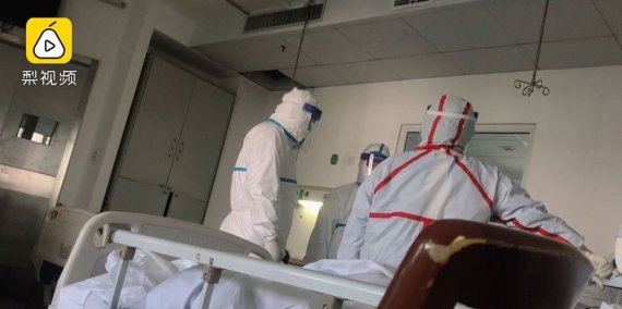 우한폐렴에 감염됐다 퇴원한 우한시 거주 환자가 입원 중에 촬영한 병원 내부 모습. (출처=중국 동영상 사이트 리스핀 갈무리) © 뉴스1