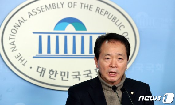 윤석열 패싱 논란에 한국당, 추미애 장관에 한 요구