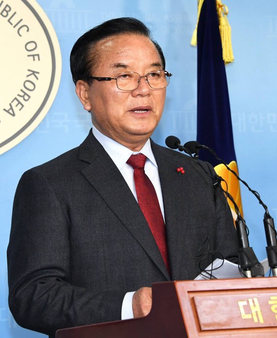 정갑윤 자유한국당 의원 불출마 선언