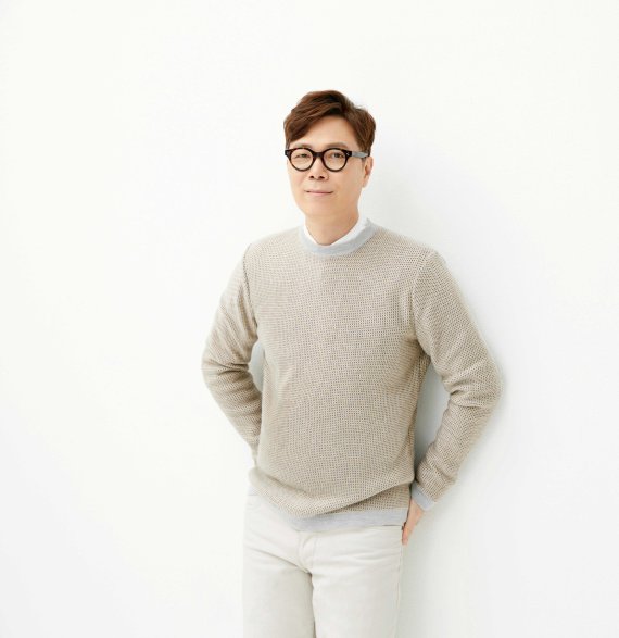 김영하, 또 한 번의 실험..SF소설 '작별 인사' [Weekend Book]