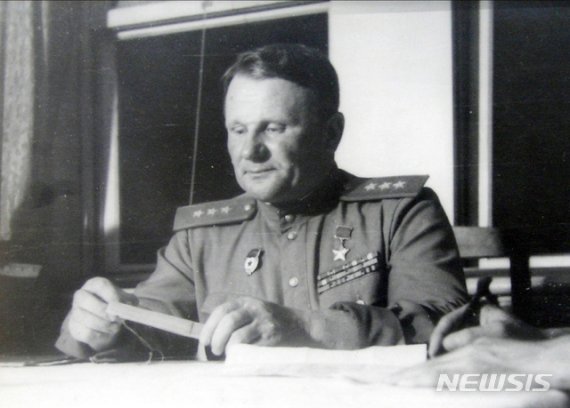 [서울=뉴시스] 해방 후 38선 이북지역에 진주한 소련군의 최고 군사 책임자였던 이반 치스차코프(Ivan Mikhailovich Chistyakov) 제25군 사령관. (사진=미디어한국학 제공) 2020.01.19. photo@newsis.com