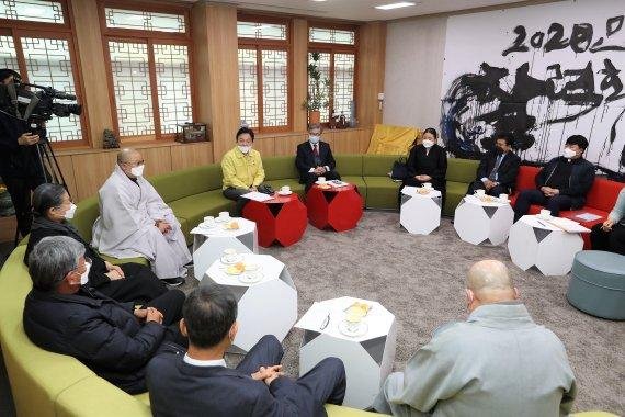 제주도 종교계 '코로나19' 지역 감염 차단 ‘한마음’