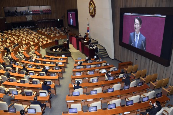 국회 본회의 비교섭단체 대표발언하는 한선교