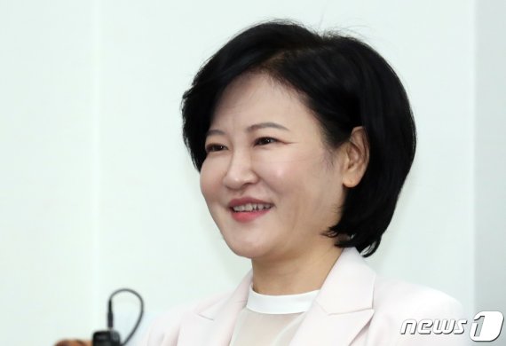 4일 더불어민주당이 서울 동작을 전략공천을 확정한 이주진 전 부장판사. 뉴스1
