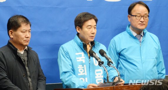 이용호 의원, 여당 입당 없이 무소속 재선 도전 선언