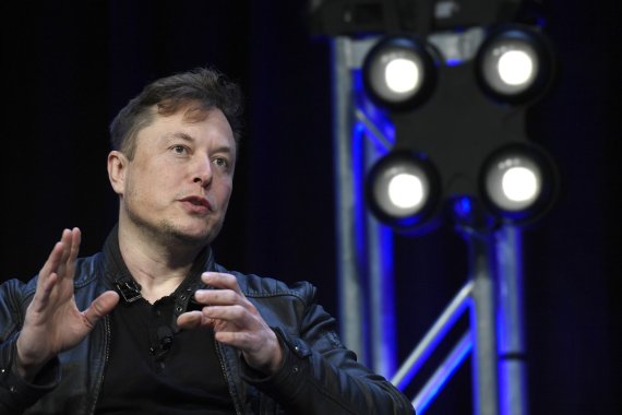Tesla and SpaceX Chief Executive Officer Elon Musk speaks at the SATELLITE Conference and Exhibition in Washington, Monday, March 9, 2020. (AP Photo/Susan Walsh) /뉴시스/AP /사진=