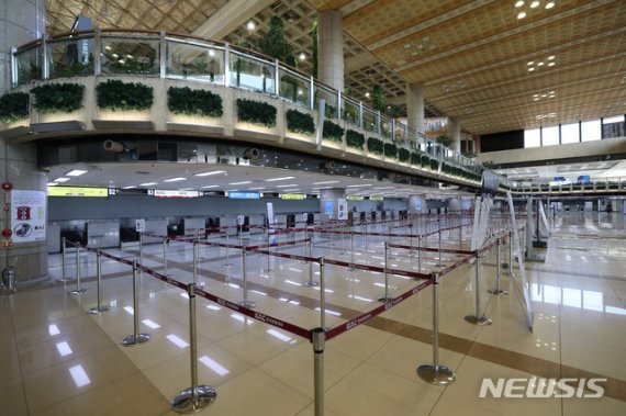 서울 강서구 김포국제공항 국제선 청사가 한산한 모습을 보이고 있다. /사진=뉴시스화상