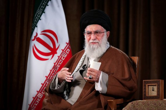 아야톨라 알리 하메네이 이란 최고지도자가 22일(현지시간) 수도 테헤란에서 연설하고 있다.로이터뉴스1