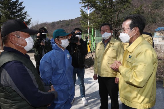 [동정] 이성희 농협회장, ASF 방역 현장 점검