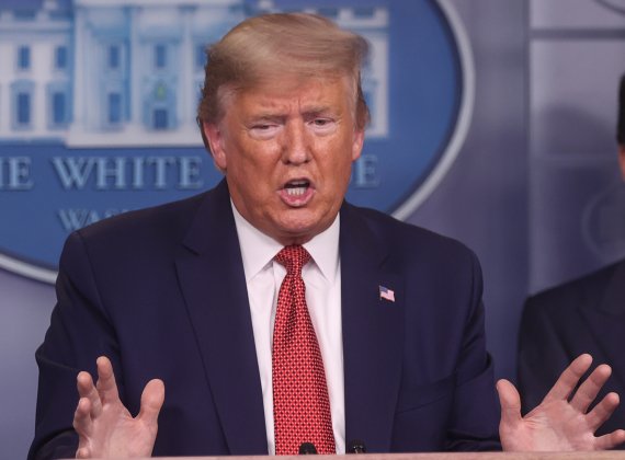 U.S. President Donald Trump addresses the coronavirus task force daily briefing at the White House in Washington, U.S., March 25, 2020. REUTERS/Jonathan Ernst /REUTERS/뉴스1 /사진=뉴스1 외신화상