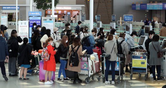 3일부터 일본 못간다… 도쿄행 마지막 비행기 탑승 수속