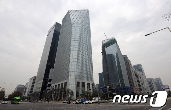 세빌스코리아 "코로나19 타격에 오피스 시장 하반기 공실률 ↑"