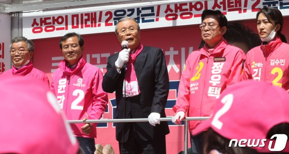 무당층 확보 총력전…"'샤이보수' 결집 vs 판세 못바꿔"