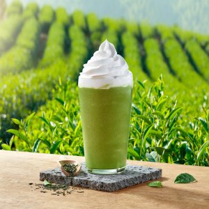 스타벅스가 상시메뉴로 출시한 '유기농 말차로 만든 프라푸치노'. 스타벅스 제공.