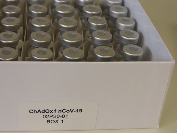 신종 코로나바이러스 감염증(코로나19) 1단계 예방 백신 실험에 사용되고 있는 채독스원(ChAdOx1) 백신. 로이터뉴스1