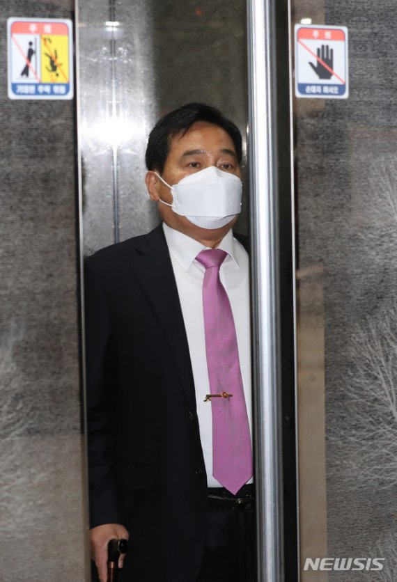 '갈길 먼' 김종인 비대위, 쇄신&middot;수권정당 전환 '첩첩산중'