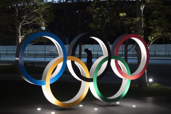 日의사회 회장 "코로나 백신 없으면 내년에도 올림픽 개최 어려워"