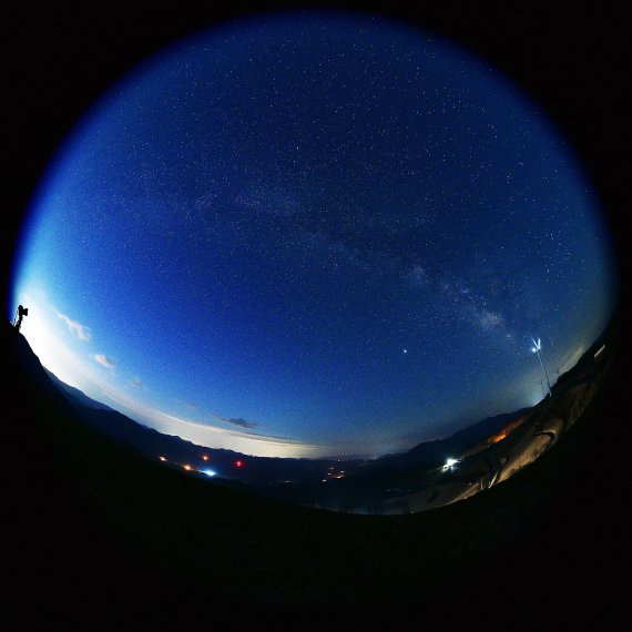 [네모이야기] 은하수 흐르는 밤