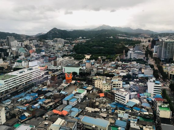 표류하는 세운상가 재개발 "산업거점 조성" vs "제2의 가든파이브"