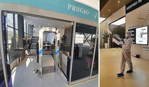 ‘계룡 푸르지오 더 퍼스트’ 견본주택은 철저한 방역하에 전신소독 및 발열체크 후 입장이 가능하다.