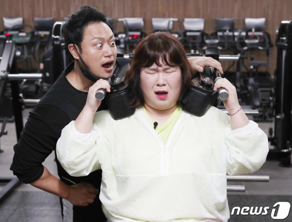 개그우먼 김민경과 스포츠트레이너 양치승(오른쪽)/뉴스1 © News1 김진환 기자