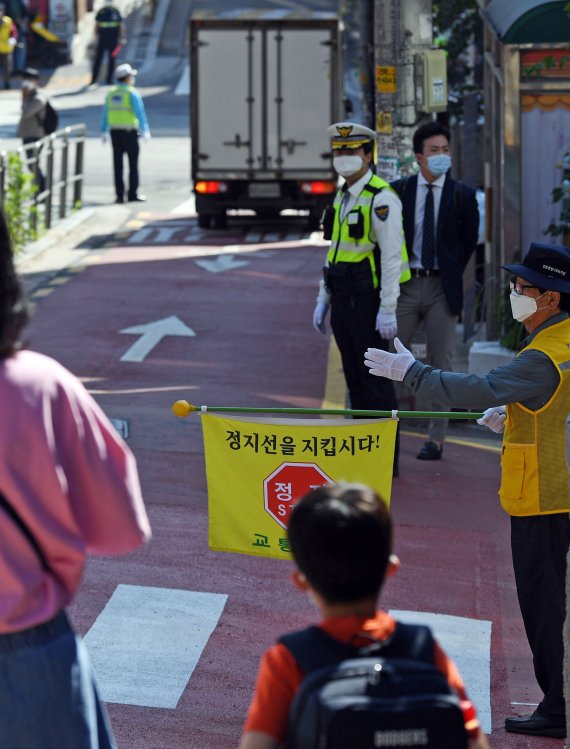 스쿨존 ‘민식이법’시행 후…첫 등교